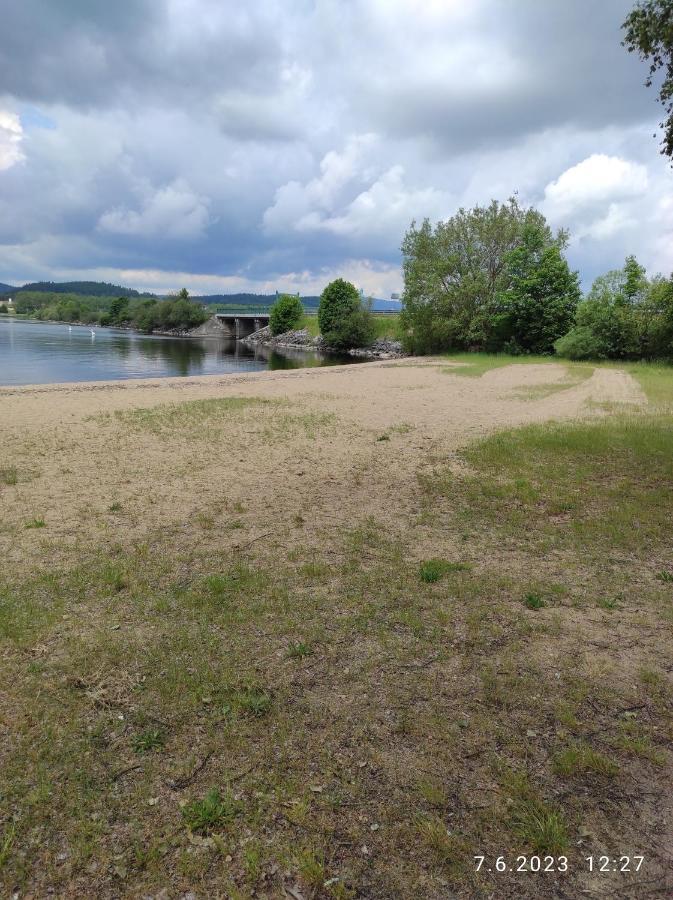 Apartman U Vrbu Černá v Pošumaví エクステリア 写真